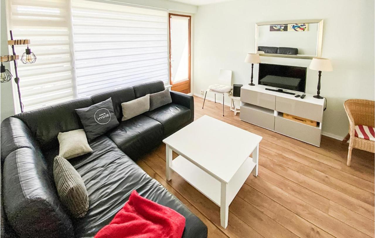Cozy Apartment In Zoutelande With Wifi Bagian luar foto