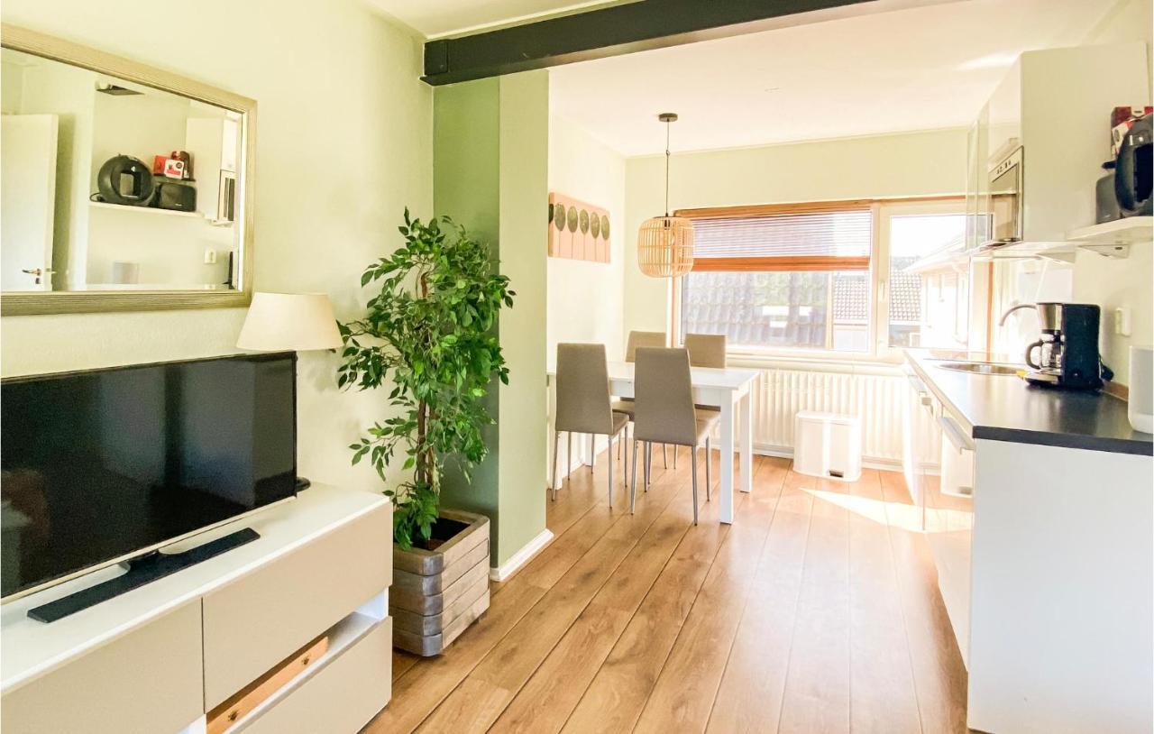 Cozy Apartment In Zoutelande With Wifi Bagian luar foto
