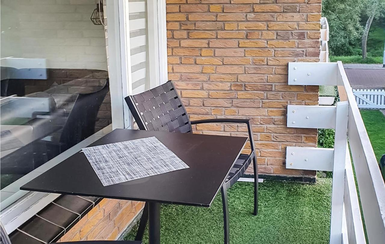 Cozy Apartment In Zoutelande With Wifi Bagian luar foto