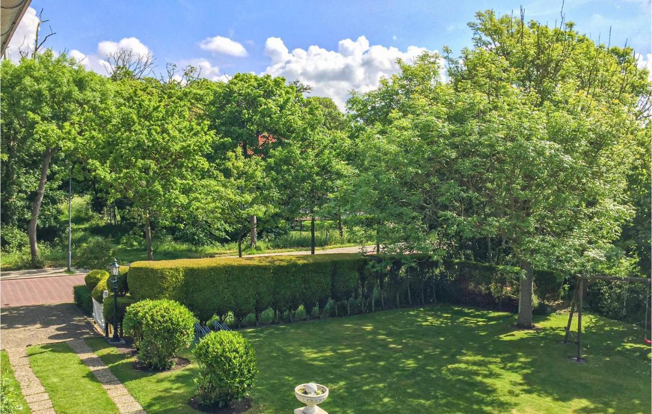 Cozy Apartment In Zoutelande With Wifi Bagian luar foto